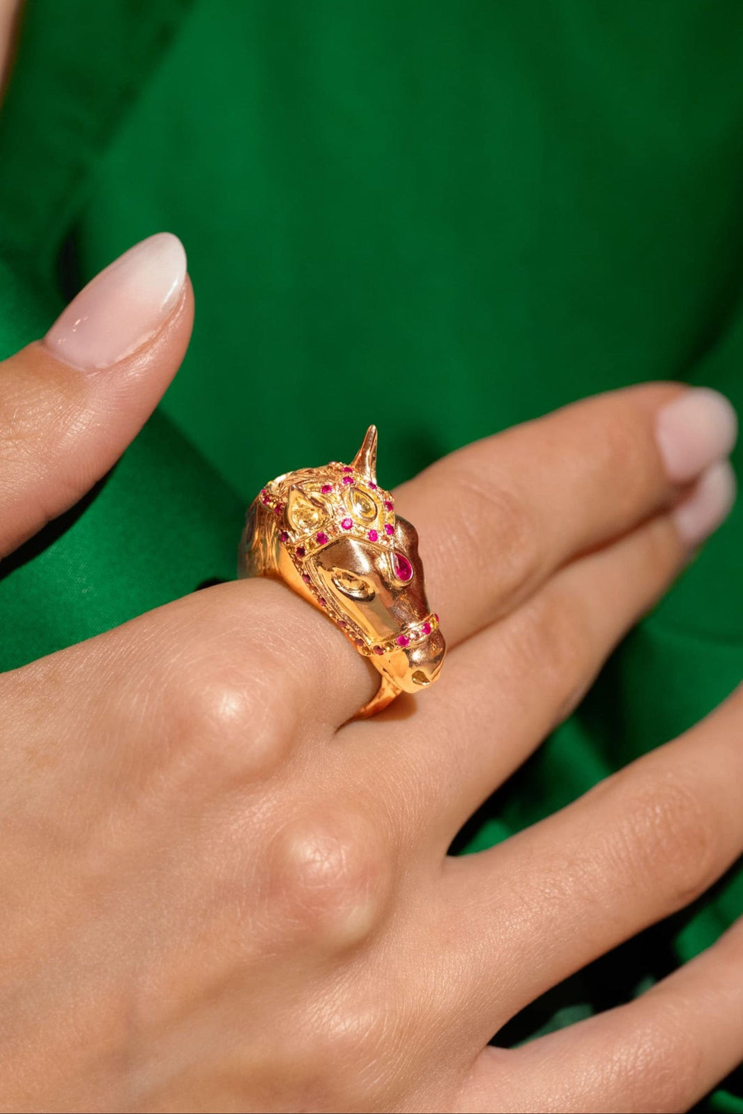 9kt Gold Festive Horse Ring