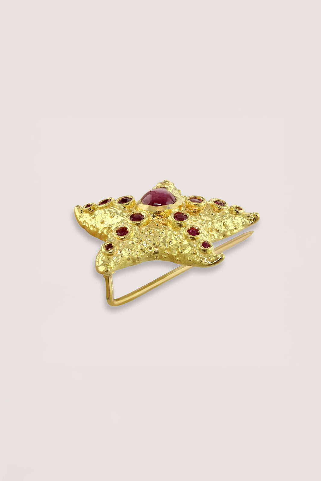 18kt Gold Starfish Brooch